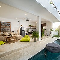 Charming Tumbak Bayuh villa with rooftop rice field views. Villas in Bali for Sale: Вилла в Чангу, Балиан за 190 тыс. USD. Leasehold. Предварительный просмотр фото #1