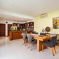 Expansive three bedroom villa in central Berawa for lease. Villas in Bali for Sale: Вилла в Чангу, Балиан за 552 тыс. USD. Leasehold. Предварительный просмотр фото #7