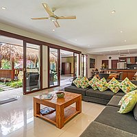 Expansive three bedroom villa in central Berawa for lease. Villas in Bali for Sale: Вилла в Чангу, Балиан за 552 тыс. USD. Leasehold. Предварительный просмотр фото #6