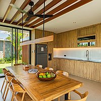 Stunning 4-bedroom villa in Tumbak Bayuh with pandan field views. Villas in Bali for Sale: Вилла в Чангу, Балиан за 643 тыс. USD. Leasehold. Предварительный просмотр фото #5