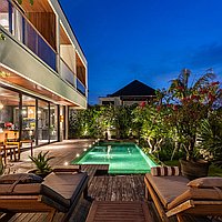 A rare blend of luxury, tradition and modern elegance in Batu Bolong. Villas in Bali for Sale: Вилла в Чангу, Балиан за 183,8 млн. RUB. Freehold. Предварительный просмотр фото #4