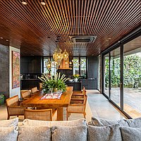 A rare blend of luxury, tradition and modern elegance in Batu Bolong. Villas in Bali for Sale: Вилла в Чангу, Балиан за 2365 тыс. USD. Freehold. Предварительный просмотр фото #7