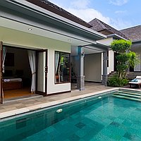 Captivating Two-Bedroom Freehold Villa with Authentic Balinese Architecture in Pererenan’s Thriving Locale. Villas in Bali for Sale: Вилла в Чангу, Балиан за 399 тыс. USD. Freehold. Предварительный просмотр фото #1