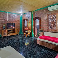 Great Opportunity for Developers or Investors: Freehold Three-Bedroom Balinese Home set on 700sqm of Land. Villas in Bali for Sale: Vila di dalam Canggu, Bali untuk 7,6 Miliar IDR. Freehold. Pratinjau foto #11