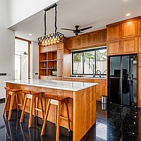 Prime location with stunning design and rental potential in Batu Bolong. Villas in Bali for Sale: Вилла в Чангу, Балиан за 92,3 млн. RUB. Leasehold. Предварительный просмотр фото #8