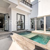 Spacious 4-Bedroom In Prime Berawa. Villas in Bali for Sale: Vila di dalam Berawa (Canggu), Bali untuk 5,5 Miliar IDR. Leasehold. Pratinjau foto #19