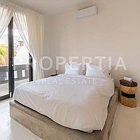 Spacious 4-Bedroom In Prime Berawa. Villas in Bali for Sale: Vila di dalam Berawa (Canggu), Bali untuk 5,5 Miliar IDR. Leasehold. Pratinjau foto #6