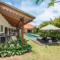 Spacious and tranquil 4-bedroom villa in Buduk . Villas in Bali for Sale: Вилла в Чангу, Балиан за 536 тыс. USD. Leasehold. Предварительный просмотр фото #2