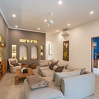 Spacious and tranquil 4-bedroom villa in Buduk . Villas in Bali for Sale: Вилла в Чангу, Балиан за 536 тыс. USD. Leasehold. Предварительный просмотр фото #5