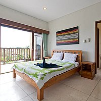 Escape to a Tropical 5-Bedroom Villa with Balinese-Style in Canggu. Villas in Bali for Sale: Вилла в Чангу, Балиан за 993 тыс. USD. Freehold. Предварительный просмотр фото #8