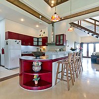 Escape to a Tropical 5-Bedroom Villa with Balinese-Style in Canggu. Villas in Bali for Sale: Вилла в Чангу, Балиан за 993 тыс. USD. Freehold. Предварительный просмотр фото #6