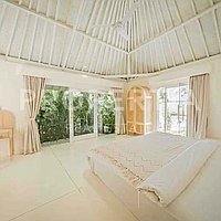 Modern Tropical Oasis In Canggu. Villas in Bali for Sale: Вилла в Чангу, Балиан за 60,2 млн. RUB. Leasehold. Предварительный просмотр фото #1