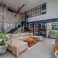 Industrial Inspired Villa In Kayu Tulang. Villas in Bali for Sale: Вилла в Чангу, Балиан за 434 тыс. USD. Leasehold. Предварительный просмотр фото #1