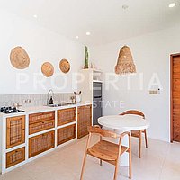 Modern Mediterranean Villa In Pererenan. Villas in Bali for Sale: Вилла в Чангу, Балиан за 183 тыс. USD. Leasehold. Предварительный просмотр фото #8