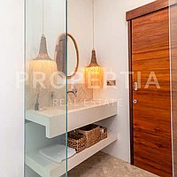 Modern Mediterranean Villa In Pererenan. Villas in Bali for Sale: Вилла в Чангу, Балиан за 183 тыс. USD. Leasehold. Предварительный просмотр фото #3