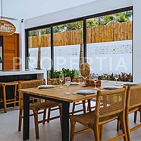 Modern Tropical Villa Near Pererenan Beach. Villas in Bali for Sale: Вилла в Переренан (Чангу), Балиан за 475 тыс. USD. Leasehold. Предварительный просмотр фото #1