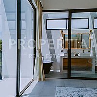 Modern Tropical Villa Near Pererenan Beach. Villas in Bali for Sale: Вилла в Переренан (Чангу), Балиан за 37,3 млн. RUB. Leasehold. Предварительный просмотр фото #10