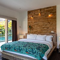 Refined tropical living in a peaceful Berawa location. Villas in Bali for Sale: Vila di dalam Canggu, Bali untuk 7,6 Miliar IDR. Leasehold. Pratinjau foto #13