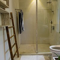 Refined tropical living in a peaceful Berawa location. Villas in Bali for Sale: Vila di dalam Canggu, Bali untuk 7,6 Miliar IDR. Leasehold. Pratinjau foto #14