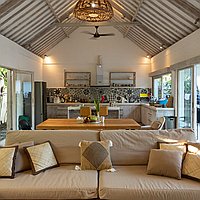 Refined tropical living in a peaceful Berawa location. Villas in Bali for Sale: Вилла в Чангу, Балиан за 449 тыс. USD. Leasehold. Предварительный просмотр фото #4