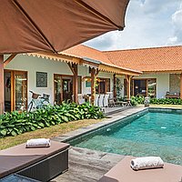 Serene living in 3-bedroom Munggu villa. Villas in Bali for Sale: Вилла в Чангу, Балиан за 31,7 млн. RUB. Leasehold. Предварительный просмотр фото #1