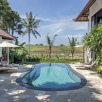 Embrace beautiful 3-bedroom rice field view villa in Tumbak Bayuh. Villas in Bali for Sale: Вилла в Чангу, Балиан за 465 тыс. USD. Leasehold. Предварительный просмотр фото #1