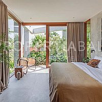 Stunning Industrial Minimalist Villa In Pererenan. Villas in Bali for Sale: Вилла в Переренан (Чангу), Балиан за 729 тыс. USD. Leasehold. Предварительный просмотр фото #7