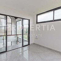 Modern 3-Unit Complex In Cemagi. Villas in Bali for Sale: Вилла в Цемаги, Балиан за 23,8 млн. RUB. Leasehold. Предварительный просмотр фото #7