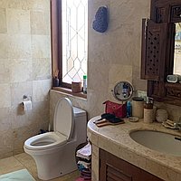 Freehold Five Bedroom Family Residence in Upscale Renon. Villas in Bali for Sale: Вилла в Денпасар, Балиан за 533 тыс. USD. Freehold. Предварительный просмотр фото #5