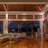 Luxurious Six Bedroom Villa with Enchanting Jungle Views in Gianyar. Villas in Bali for Sale: Вилла в Гианьяр, Балиан за 1067 тыс. USD. Freehold. Предварительный просмотр фото #5