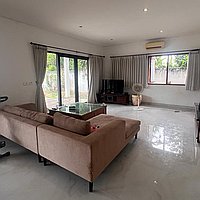 Attention Renovators. Villas in Bali for Sale: Вилла в Гианьяр, Балиан за 385 тыс. USD. Freehold. Предварительный просмотр фото #2