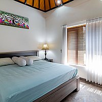 High-Quality Freehold Five-Bedroom Villa, Near Kedonganan Beach. Villas in Bali for Sale: Vila di dalam Jimbaran, Bali untuk 5,3 Miliar IDR. Freehold. Pratinjau foto #7