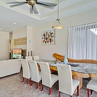 High-Quality Freehold Five-Bedroom Villa, Near Kedonganan Beach. Villas in Bali for Sale: Vila di dalam Jimbaran, Bali untuk 5,3 Miliar IDR. Freehold. Pratinjau foto #11