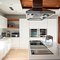 Bali's most luxurious five bedroom villa near Jimbaran. Villas in Bali for Sale: Вилла в Джимбаран, Балиан за 4149 тыс. USD. Freehold. Предварительный просмотр фото #5