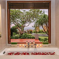 Bali's most luxurious five bedroom villa near Jimbaran. Villas in Bali for Sale: Вилла в Джимбаран, Балиан за 4149 тыс. USD. Freehold. Предварительный просмотр фото #10