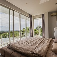 Luxury modern freehold villa with rooftop and Jimbaran Bay views. Villas in Bali for Sale: Вилла в Джимбаран, Балиан за 1168 тыс. USD. Freehold. Предварительный просмотр фото #13