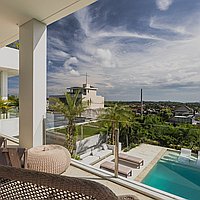 Luxury modern freehold villa with rooftop and Jimbaran Bay views. Villas in Bali for Sale: Вилла в Джимбаран, Балиан за 1170 тыс. USD. Freehold. Предварительный просмотр фото #2