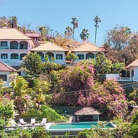 Uncover Rare Potential: Invest in Freehold Boutique Resort with 9 Bedrooms at Amed’s Famous Diving Spot. Villas in Bali for Sale: Вилла в Карангасем, Балиан за 1101 тыс. USD. Freehold. Предварительный просмотр фото #1