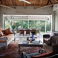 Traditional elegance 4-bedroom family home in Kerobokan. Villas in Bali for Sale: Вилла в Керобокан, Балиан за 54,2 млн. RUB. Leasehold. Предварительный просмотр фото #2