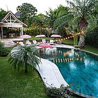 Traditional elegance 4-bedroom family home in Kerobokan. Villas in Bali for Sale: Вилла в Керобокан, Балиан за 54,2 млн. RUB. Leasehold. Предварительный просмотр фото #1