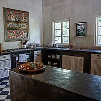 Traditional elegance 4-bedroom family home in Kerobokan. Villas in Bali for Sale: Вилла в Керобокан, Балиан за 54,2 млн. RUB. Leasehold. Предварительный просмотр фото #5