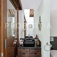 Beautiful Tropical Family Villa In Kerobokan. Villas in Bali for Sale: Вилла в Керобокан, Балиан за 547 тыс. USD. Leasehold. Предварительный просмотр фото #8