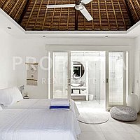 Beautiful Tropical Family Villa In Kerobokan. Villas in Bali for Sale: Вилла в Керобокан, Балиан за 547 тыс. USD. Leasehold. Предварительный просмотр фото #11