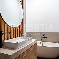 Modern Cozy Villa In Kerobokan. Villas in Bali for Sale: Вилла в Керобокан, Балиан за 9,6 млн. RUB. Leasehold. Предварительный просмотр фото #10