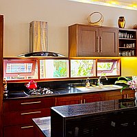 Traditional Balinese Beauty 3 Bedroom Villa Plus 1 Bedroom Studio, in Kerobokan. Villas in Bali for Sale: Вилла в Керобокан, Балиан за 148 тыс. USD. Leasehold. Предварительный просмотр фото #4