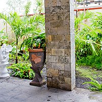 Traditional Balinese Beauty 3 Bedroom Villa Plus 1 Bedroom Studio, in Kerobokan. Villas in Bali for Sale: Вилла в Керобокан, Балиан за 2,5 млрд. IDR. Leasehold. Предварительный просмотр фото #7