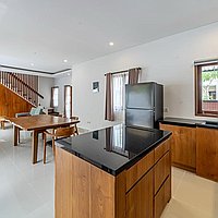 Newly Built Four-Bedroom Villa in Prime Kerobokan Location. Villas in Bali for Sale: Вилла в Керобокан, Балиан за 231 тыс. USD. Freehold. Предварительный просмотр фото #3