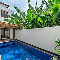 Newly Built Four-Bedroom Villa in Prime Kerobokan Location. Villas in Bali for Sale: Вилла в Керобокан, Балиан за 231 тыс. USD. Freehold. Предварительный просмотр фото #1