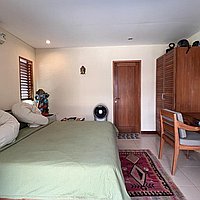 Modern Classic Three-Bedroom Villa in a Strategic Location of Kerobokan with Long Lease. Villas in Bali for Sale: Вилла в Керобокан, Балиан за 295 тыс. USD. Leasehold. Предварительный просмотр фото #8