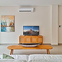 Exclusive Two-Bedroom Villa in Kerobokan with a Long Lease Term. Villas in Bali for Sale: Vila di dalam Kerobokan, Bali untuk 3,5 Miliar IDR. Leasehold. Pratinjau foto #6